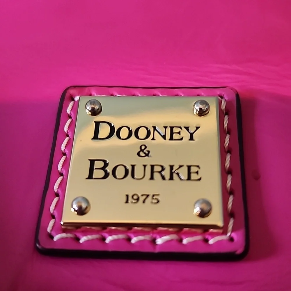 Dooney & Bourke Fuchsia Leather‎ Shoulder Bag
